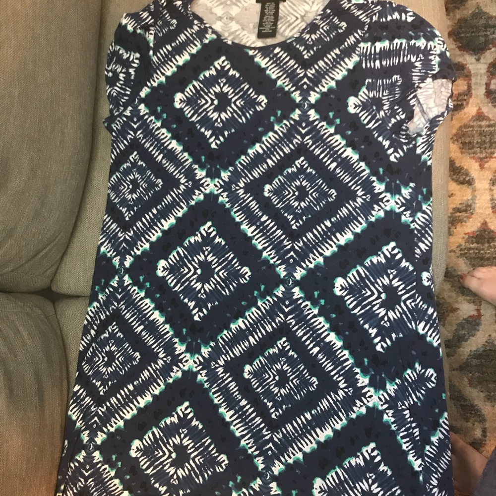 Dress - Picture 1 of 3